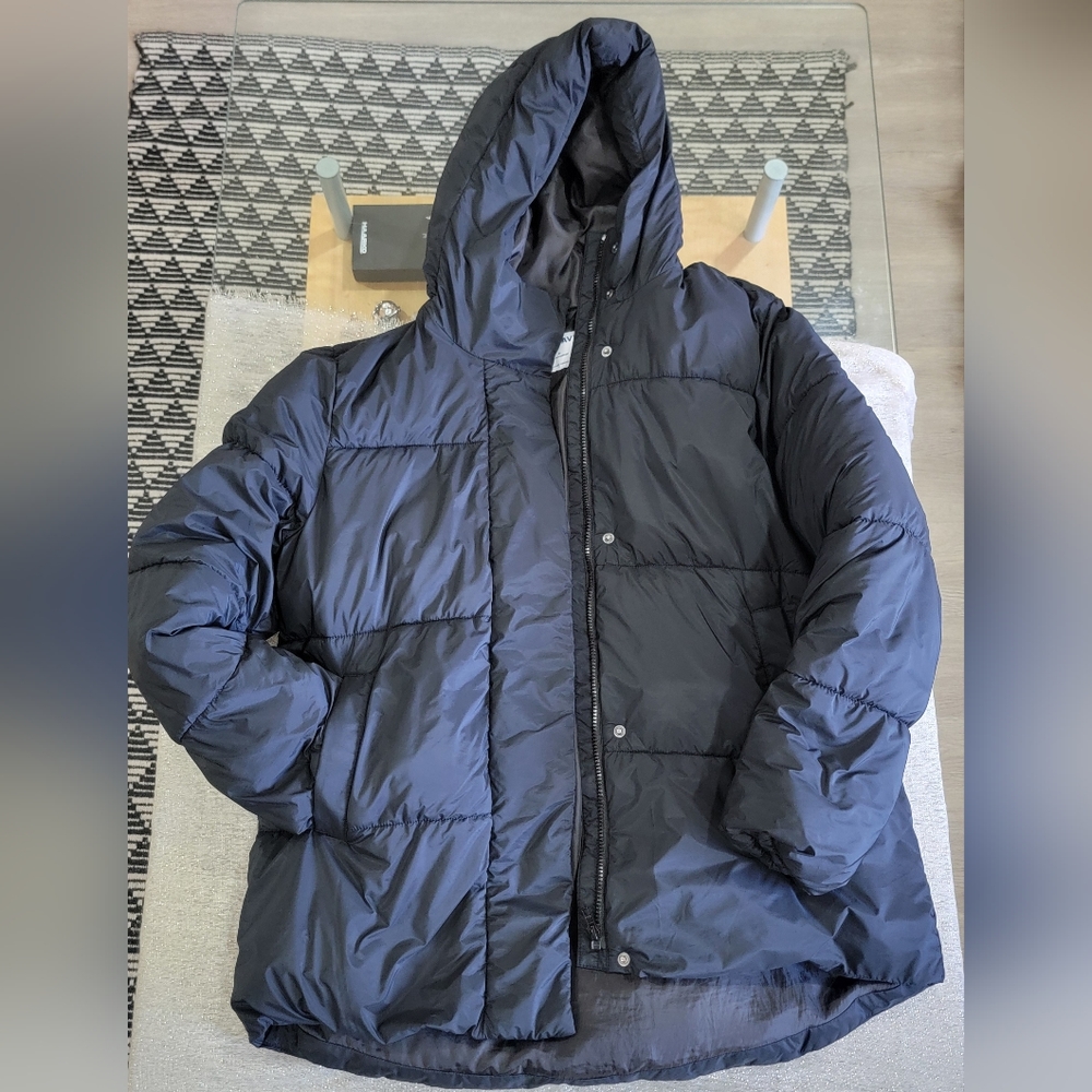 Old navy water-resistant hooded cocoon black puffy Jacket! M